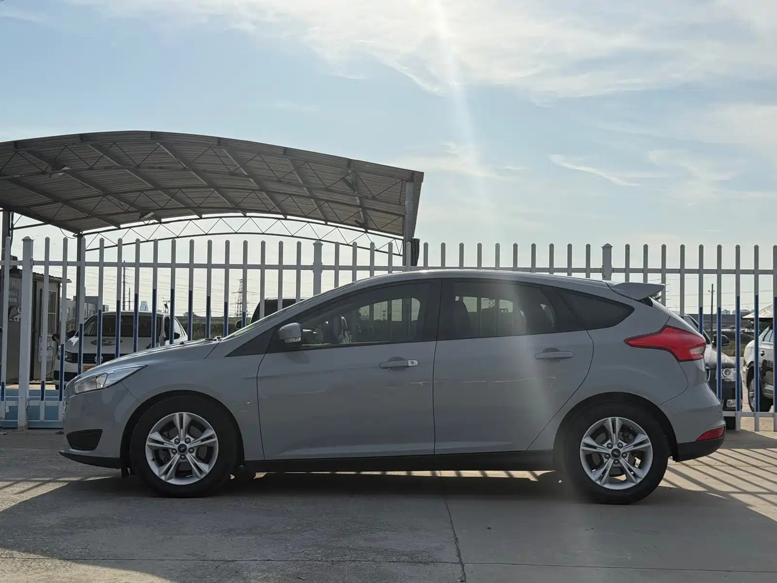 Фото 3 - Ford Focus
