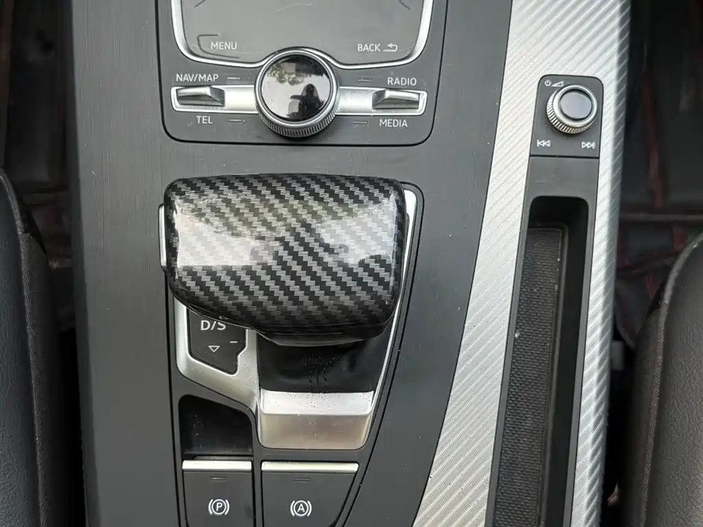 Audi Q5L 2020 45 TFSI Exclusive Fashion фото 24