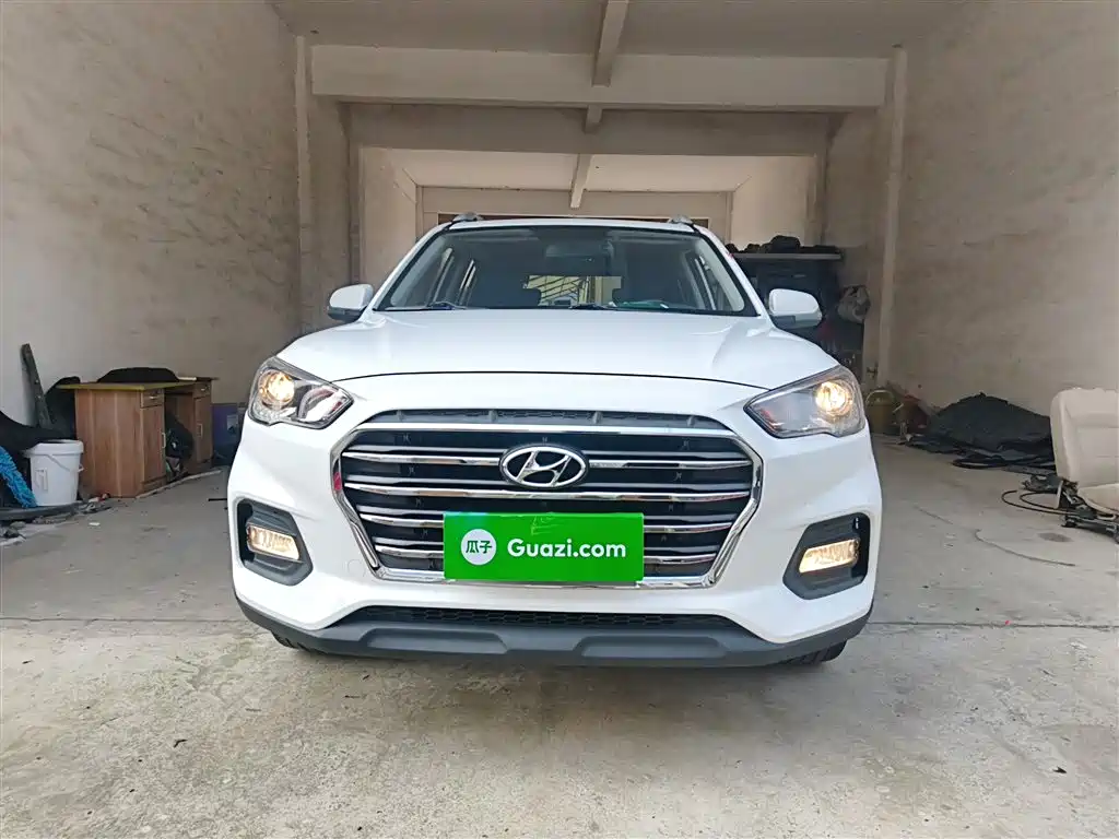 Hyundai Beijing Hyundai ix35 2018 2.0L Automatic 2WD Zhiyong·Enjoyment Edition фото 3