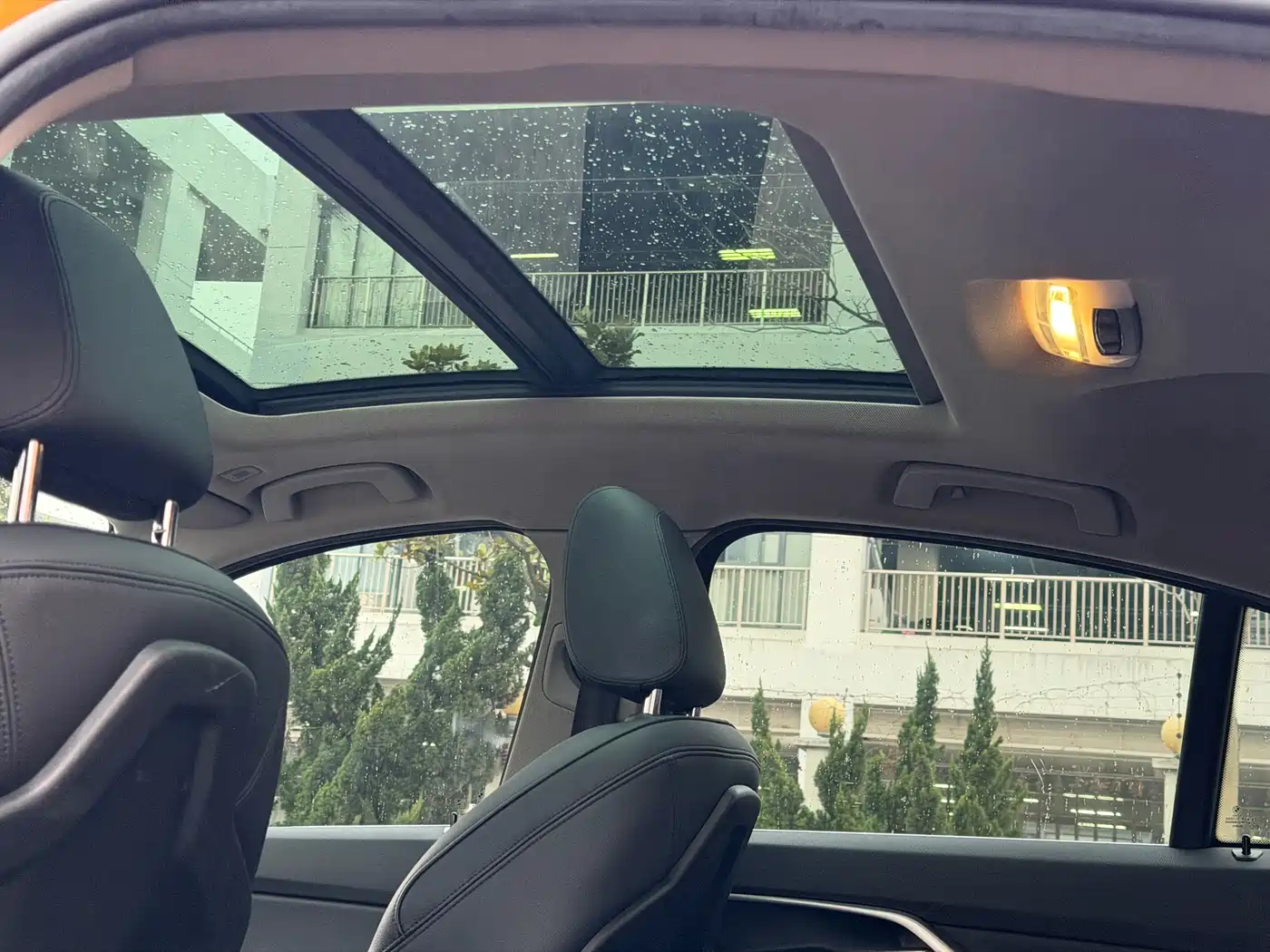 BMW 1 Series 2017 118i Sport фото 17