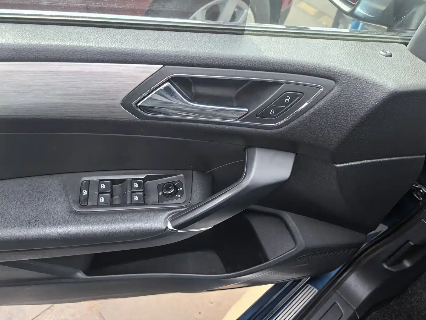 Volkswagen Touran 2016 Touran L 280TSI DSG Comfortline фото 13