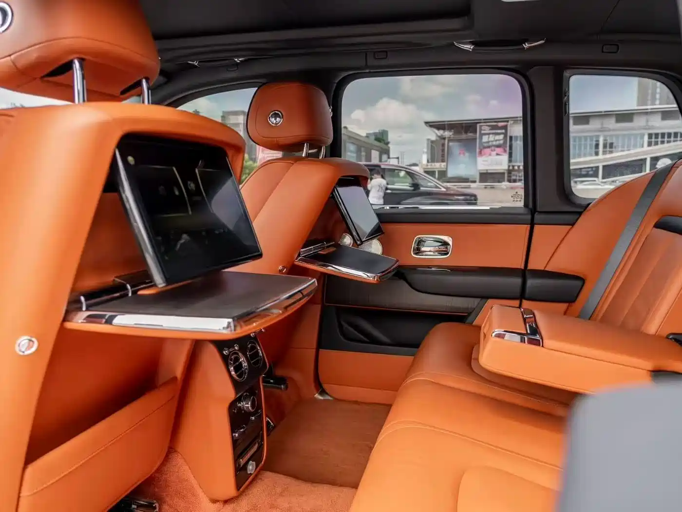 Rolls-Royce Cullinan 2018 4-Seater Version фото 4