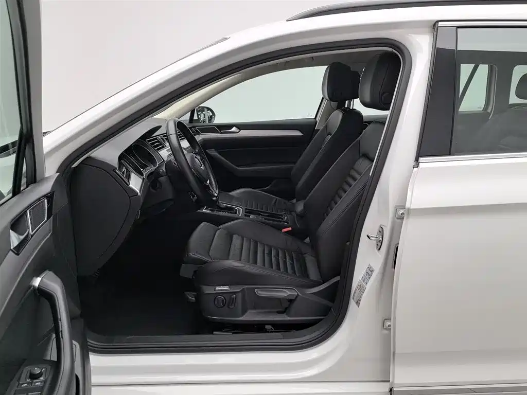 Volkswagen Weilan 2018 380TSI 2WD Comfort Edition фото 10