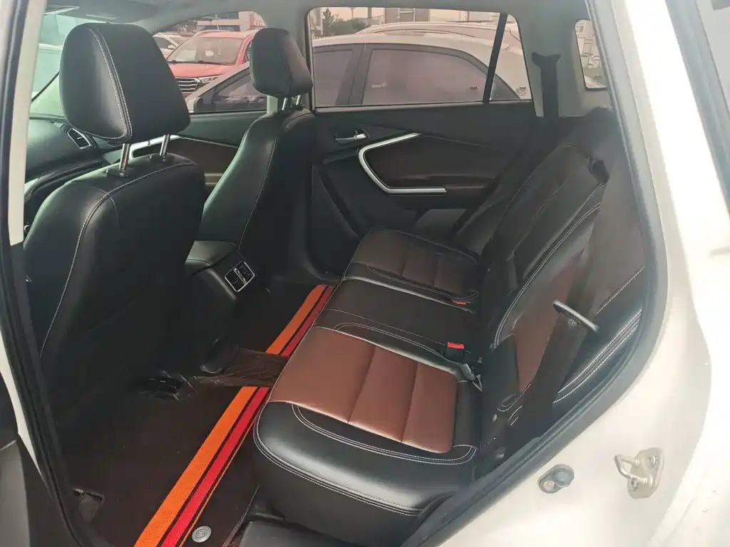 BAIC Huansu S6 2016 2016 1.5T Manual Smart Edition