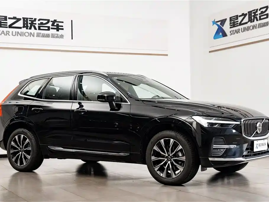 Фото 6 - Volvo XC60