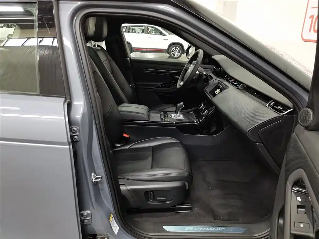 Land Rover Range Rover Evoque 2020 Model 249PS R-DYNAMIC S Gloss Black Sport Edition фото 23