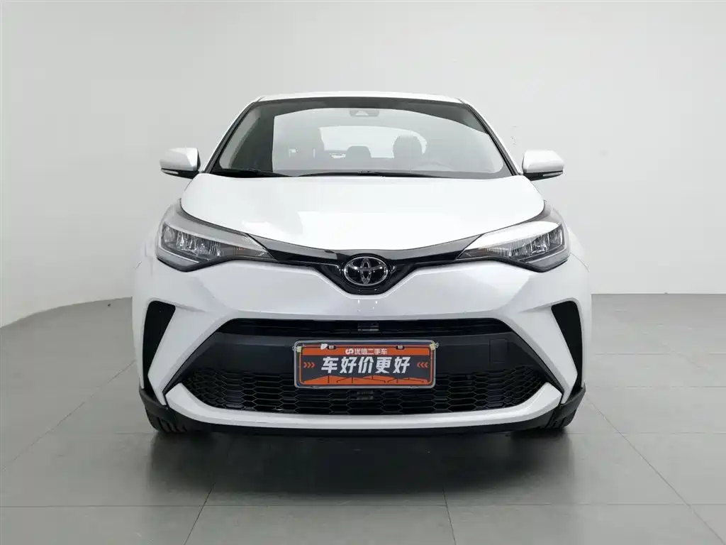Toyota C-HR 2021 2.0L Comfort Edition фото 3