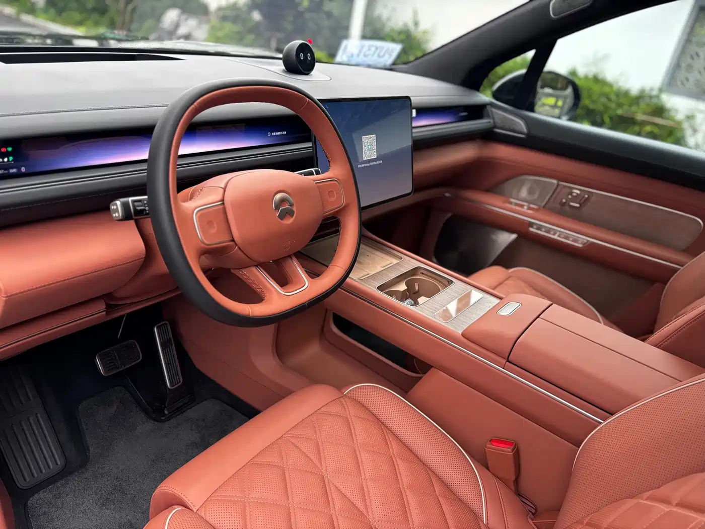 NIO ES8 2026 2025 Model 6-Seat Executive Luxury Edition