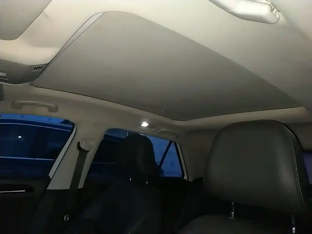 Volkswagen T-Roc, миниатюра 14