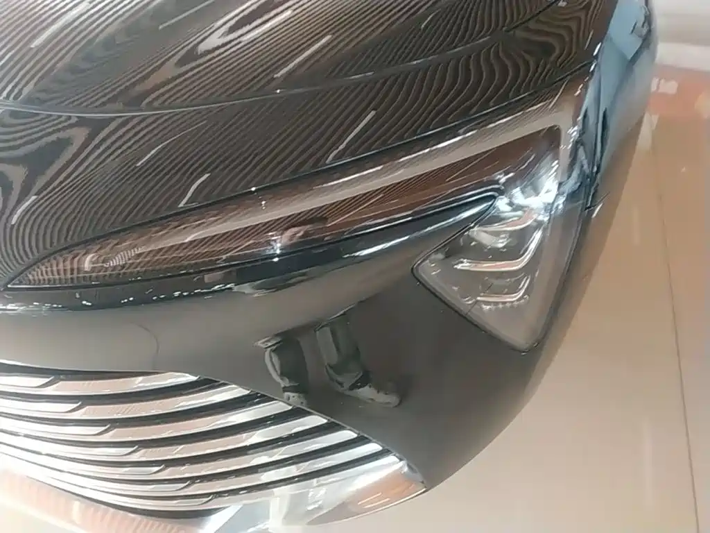 Buick LaCrosse 2025 2026 Model 28T Platinum Edition