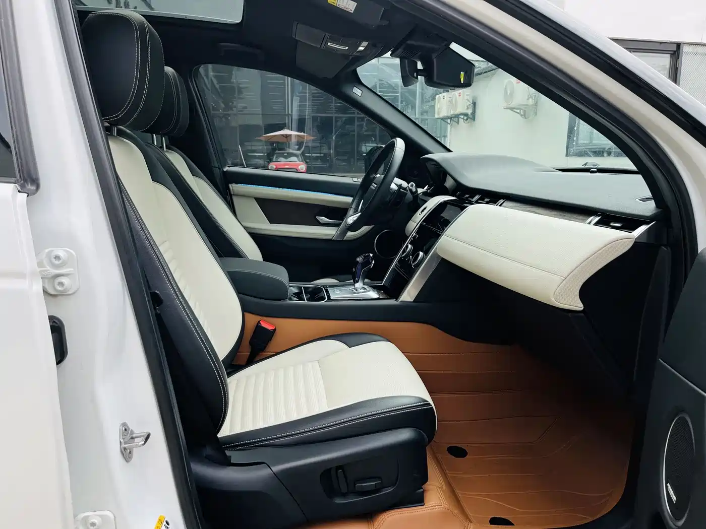 Land Rover Discovery Sport 2021 249PS R-Dynamic S Performance Edition фото 14