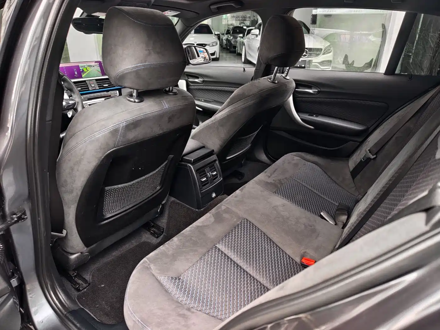 BMW 1 Series (Import) 2018 M140i фото 6