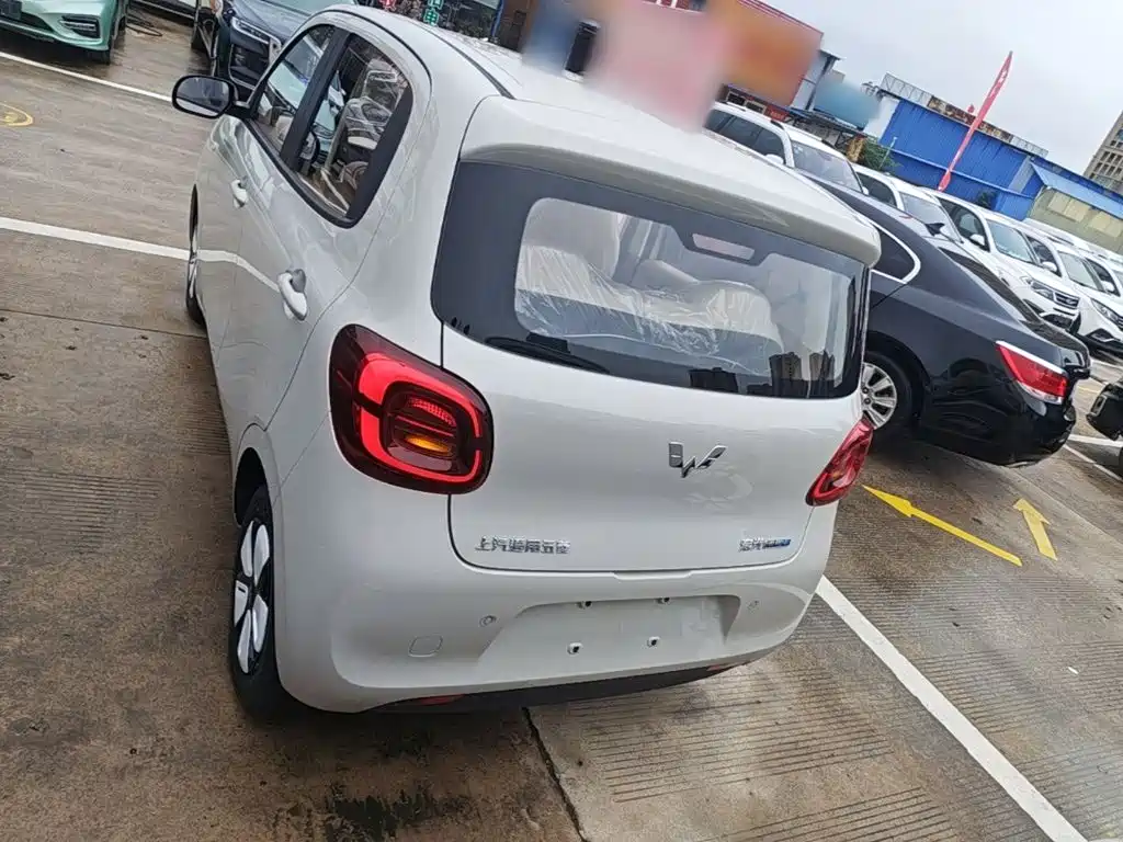 Wuling Motors Hongguang MINIEV 2026 2025 4-Door Advanced