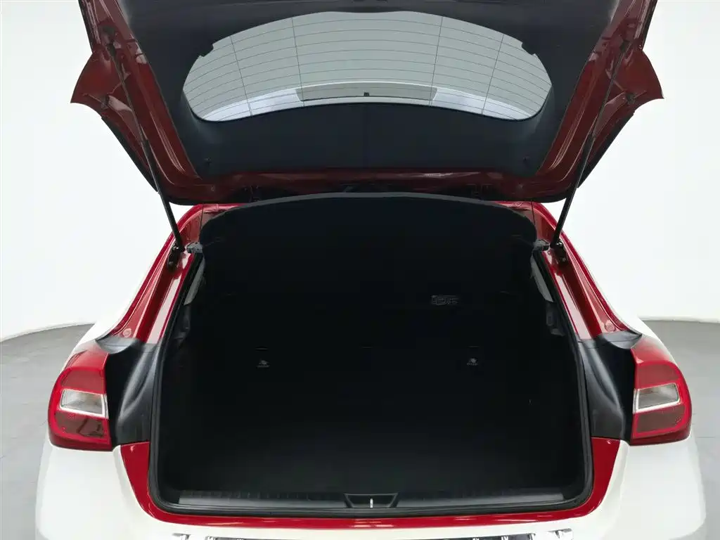 Mercedes-Benz GLA 2016 GLA 200 Dynamic фото 16