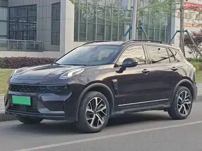 Lynk & Co 01 EM-P