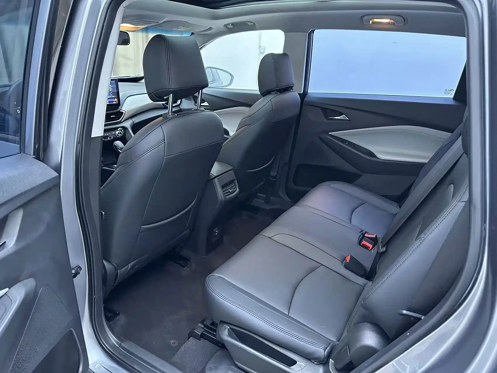 Photo 12 - Chevrolet Orlando