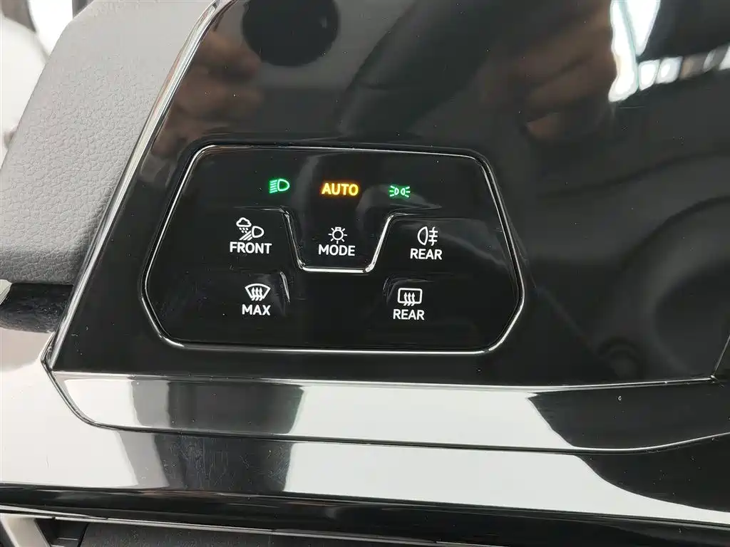 Volkswagen Golf 2021 280TSI DSG R-Line фото 21