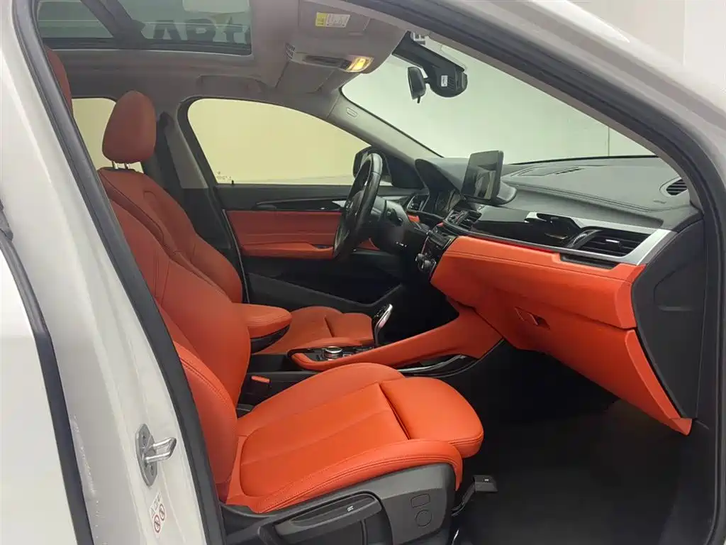 BMW X2 2023 sDrive25i M Sport Shadow Edition фото 18