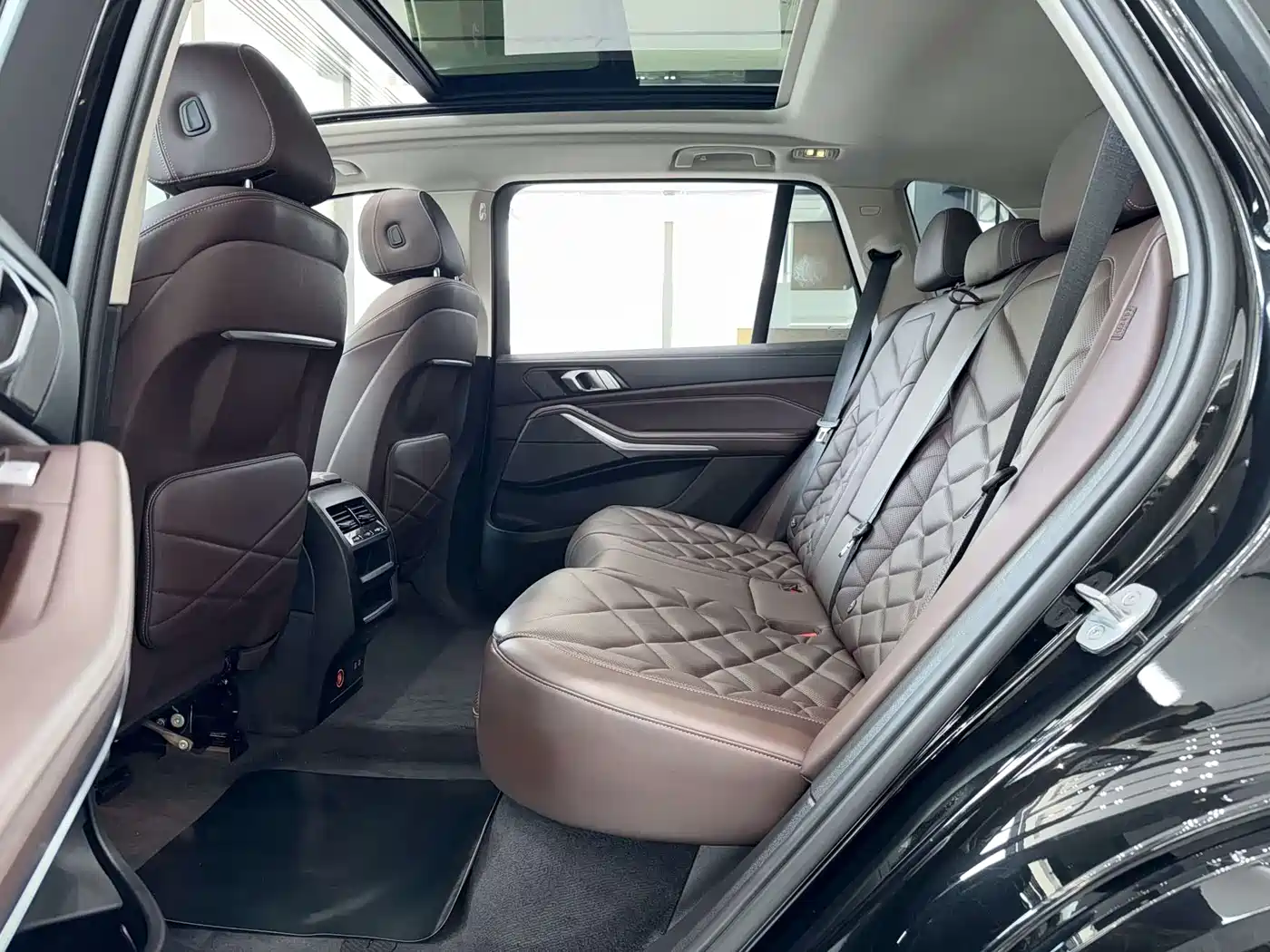 BMW X5 2022 Model xDrive 40Li M Sport Package фото 5