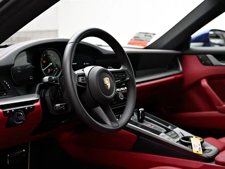 Porsche 911 2023 Carrera 3.0T фото 8