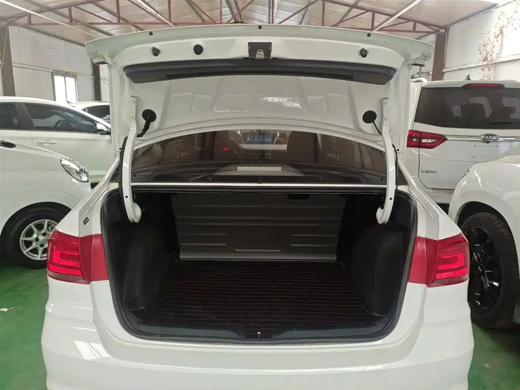 Volkswagen Santana 2018 1.5L Automatic Trend Edition фото 19