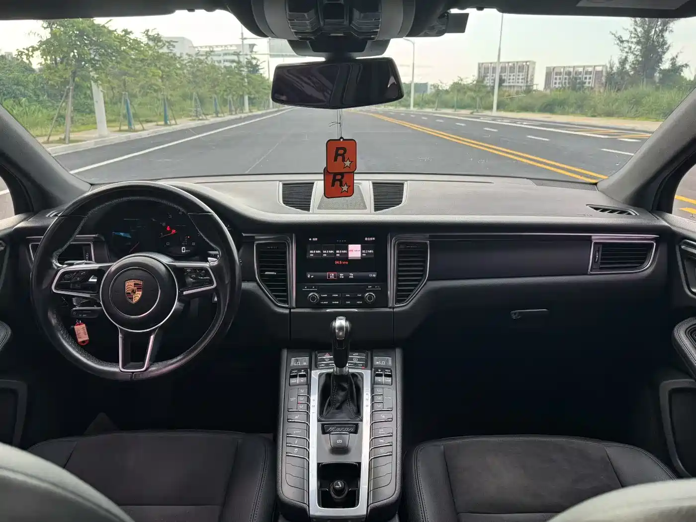 Porsche Macan 2017 Macan 2.0T фото 8