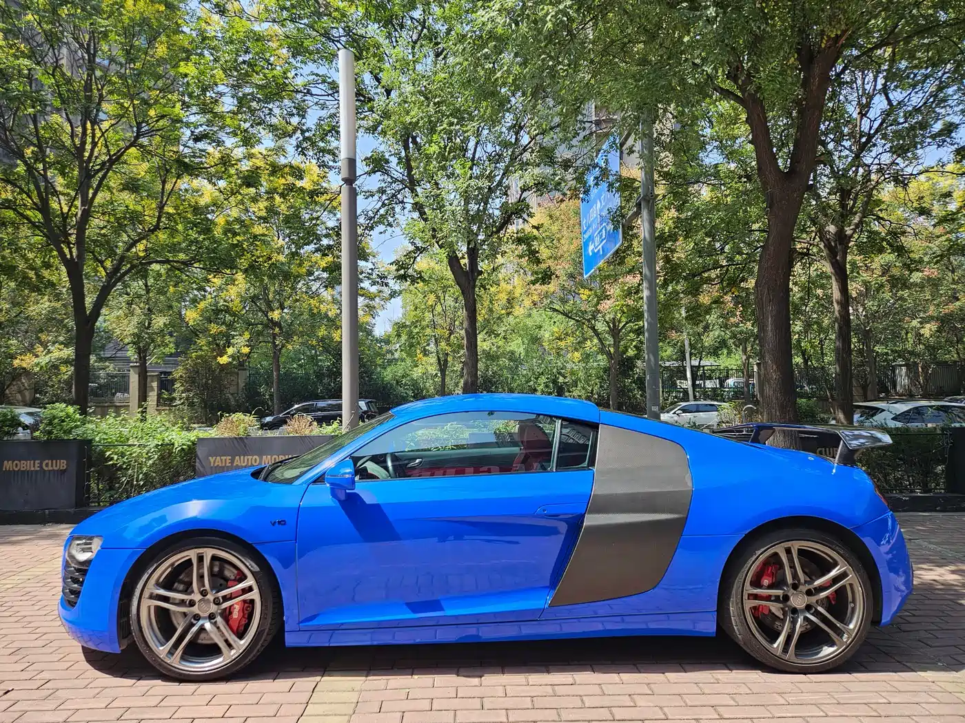 Audi R8 2007 4.2 FSI quattro фото 3