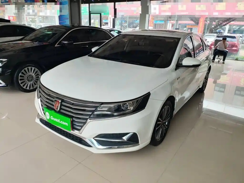 Roewe i6 2020 2020 PLUS 1.6L CVT 4G Connected Glory Flagship Edition
