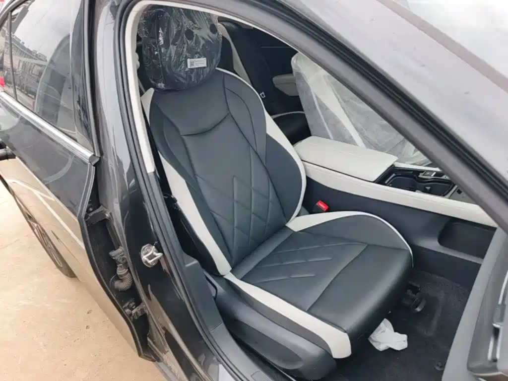 Volkswagen Sagitar 2026 2025 300TSI DSG Mid-range Edition