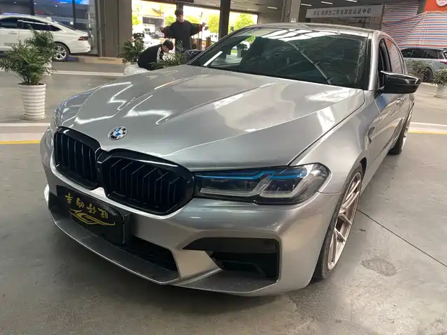 BMW 5 SERIES