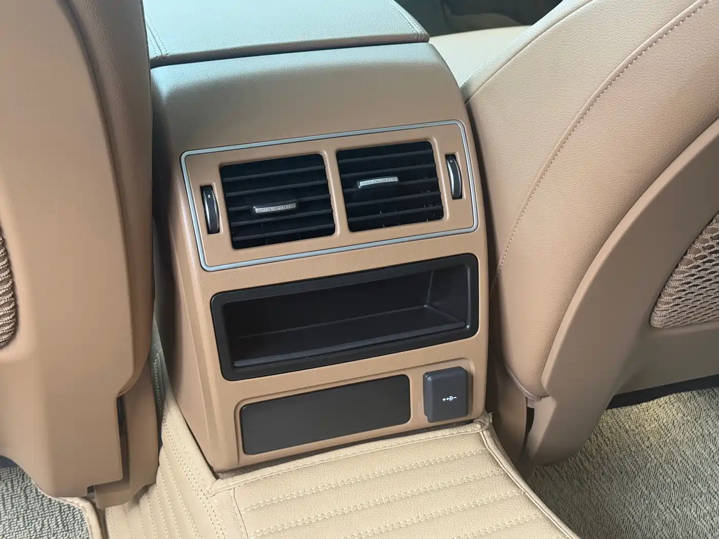 Jaguar XFL 2025 2024 2.0T P250 2WD Premium Luxury