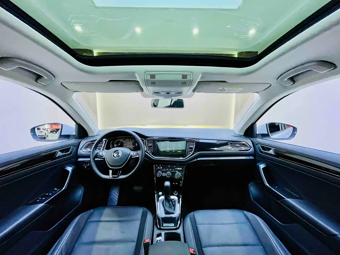 Volkswagen T-ROC 2022 280TSI DSG 2WD Comfort PLUS фото 9