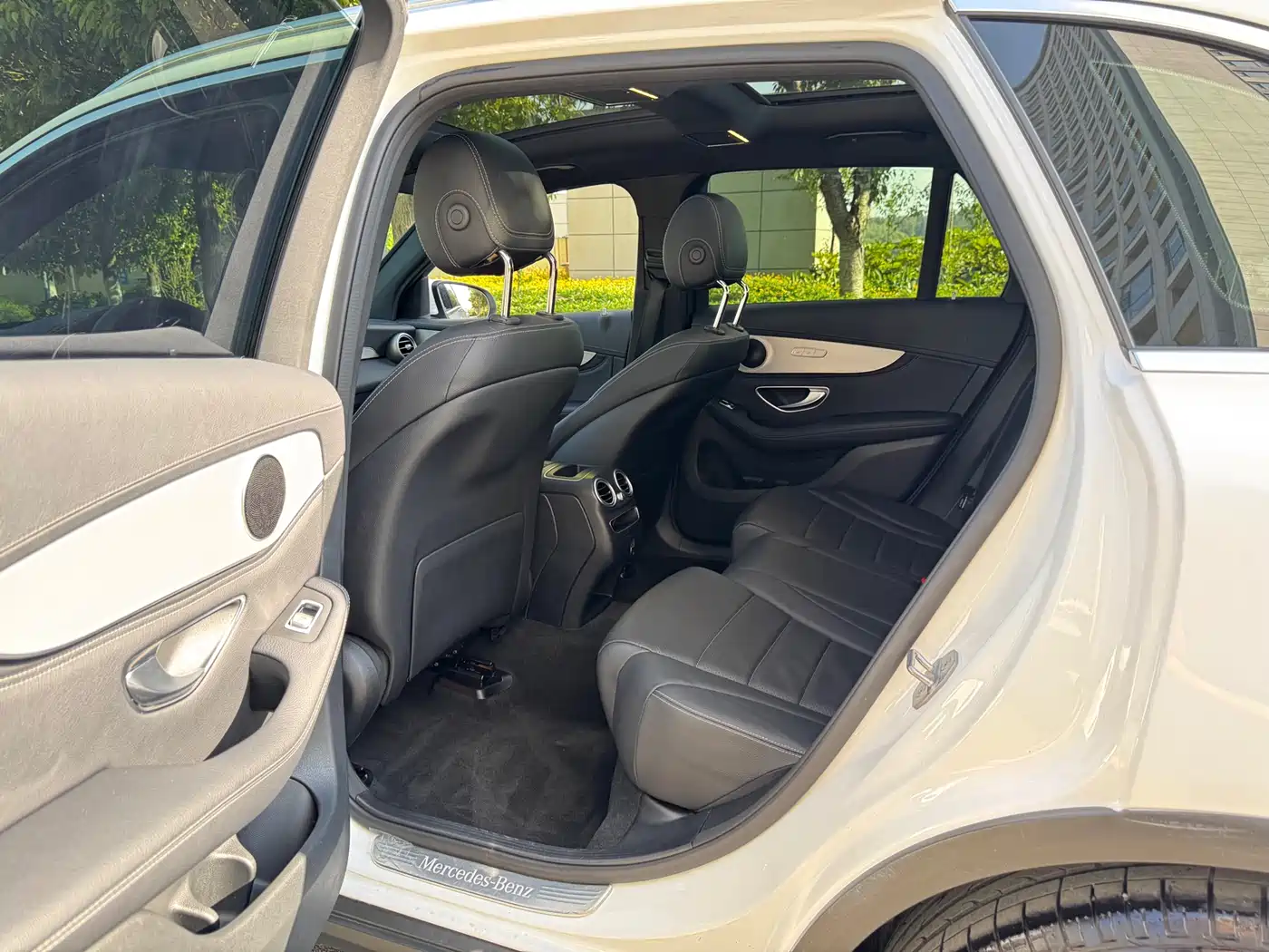 Mercedes-Benz GLC 2020 Facelift GLC 260 L 4MATIC Dynamic фото 37