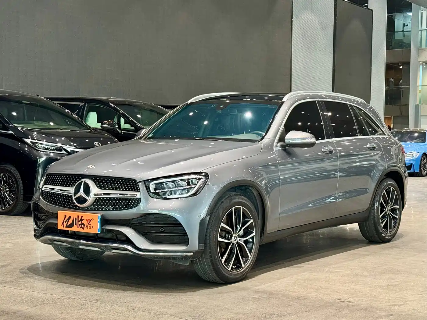 MERCEDES-BENZ GLC