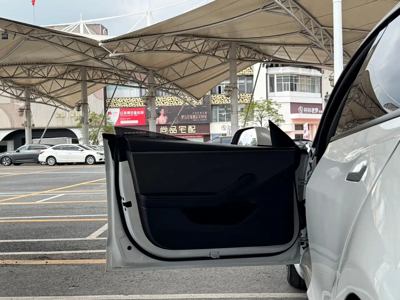 Tesla Model 3 2025 Model Rear-Wheel Drive Edition фото 8