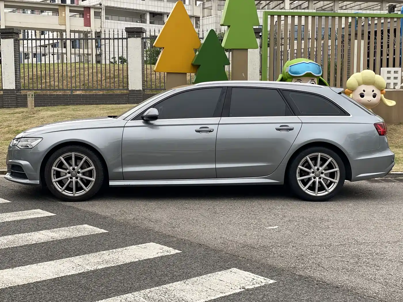 Audi A6 (Import) 2017 Avant 40 TFSI Sport фото 4