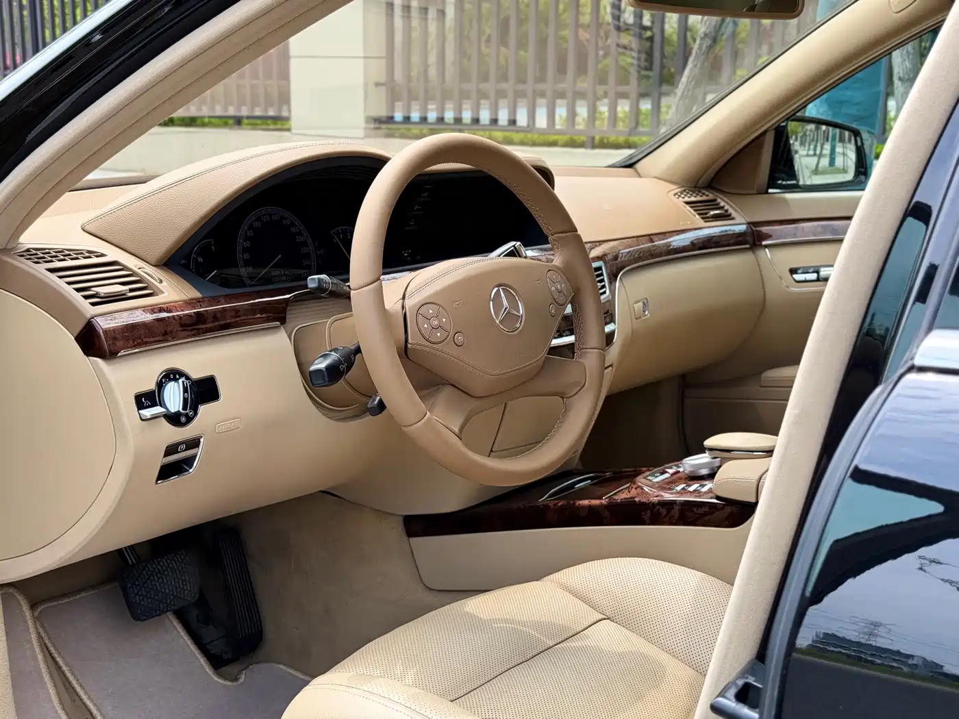 Mercedes-Benz S-Class 2011 S 350 L CGI 4MATIC фото 6