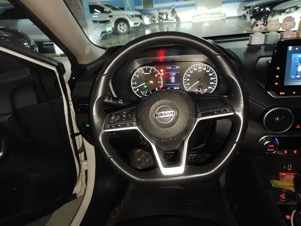 Nissan SYLPHY, миниатюра 3