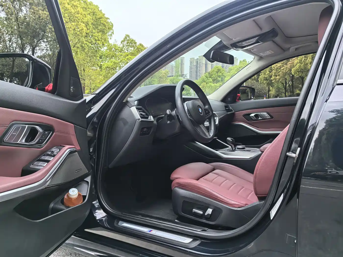 BMW 3 Series 2022 Facelift 325i M Sport Shadow Edition фото 6