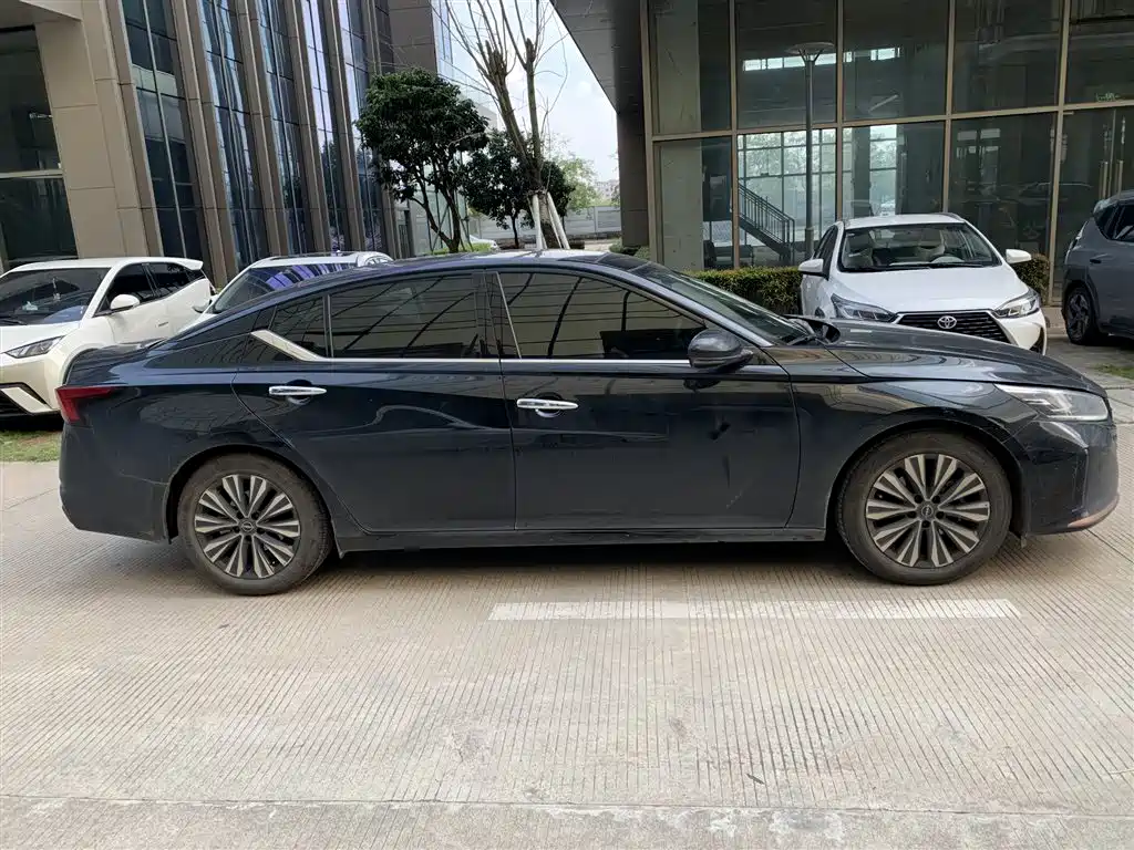 صورة 6 - Nissan Teana