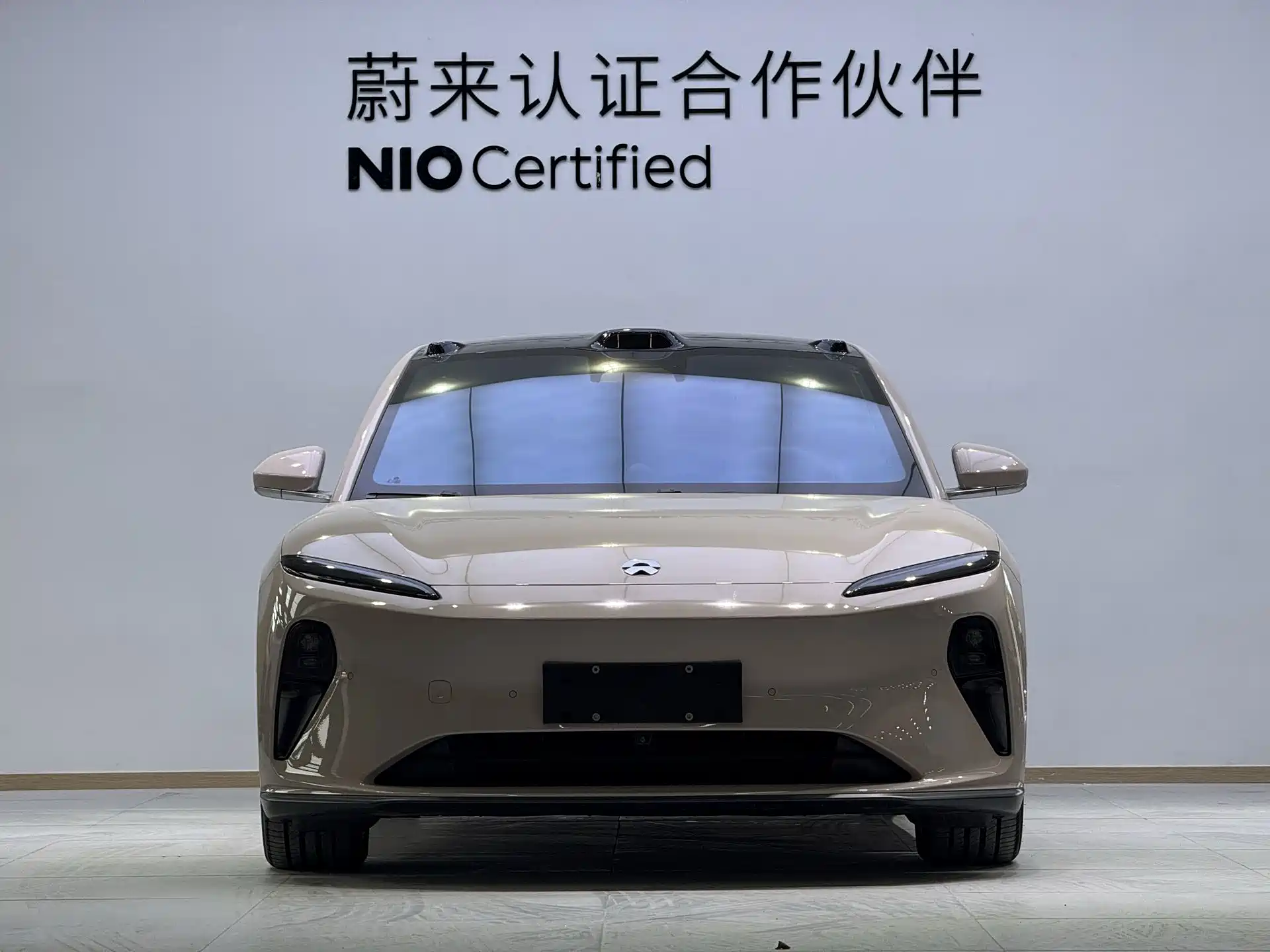 Фото 2 - NIO ET5