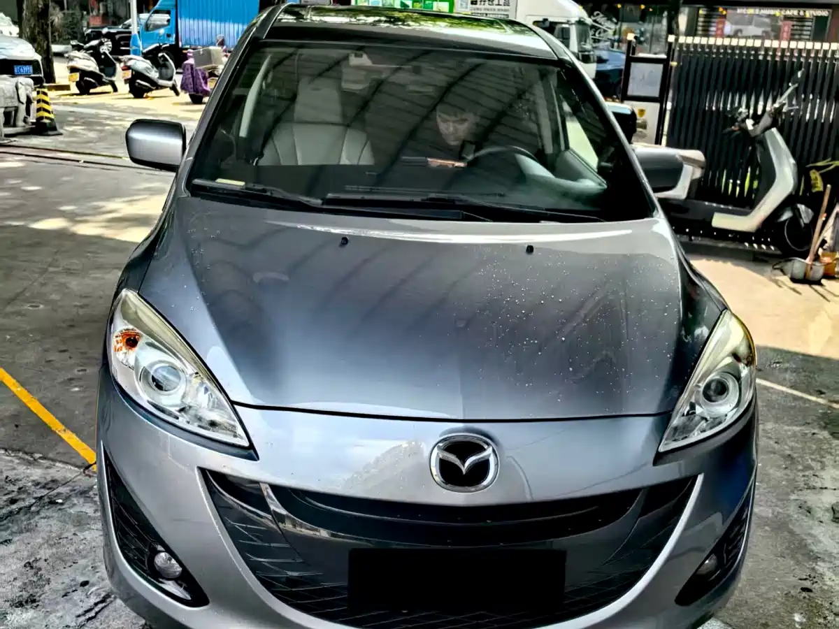 Mazda Mazda5 2012 2011 2.0L Automatic Luxury