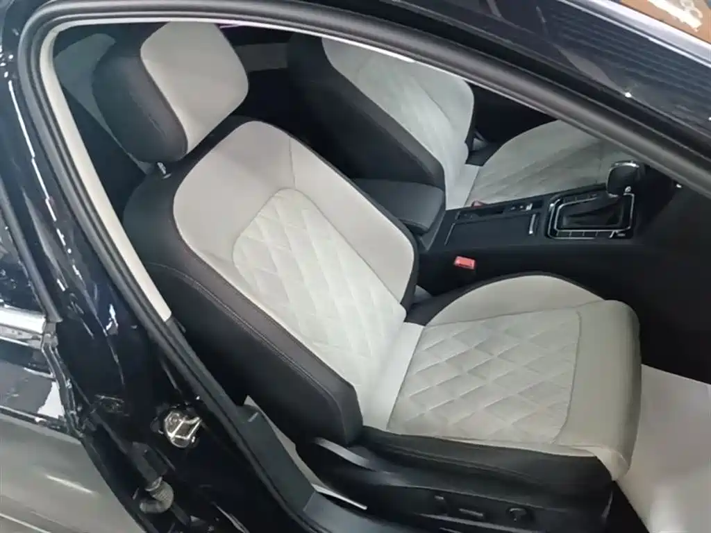 Volkswagen Magotan 2023 Model 2 Million Commemorative Edition 380TSI DSG Flagship фото 25