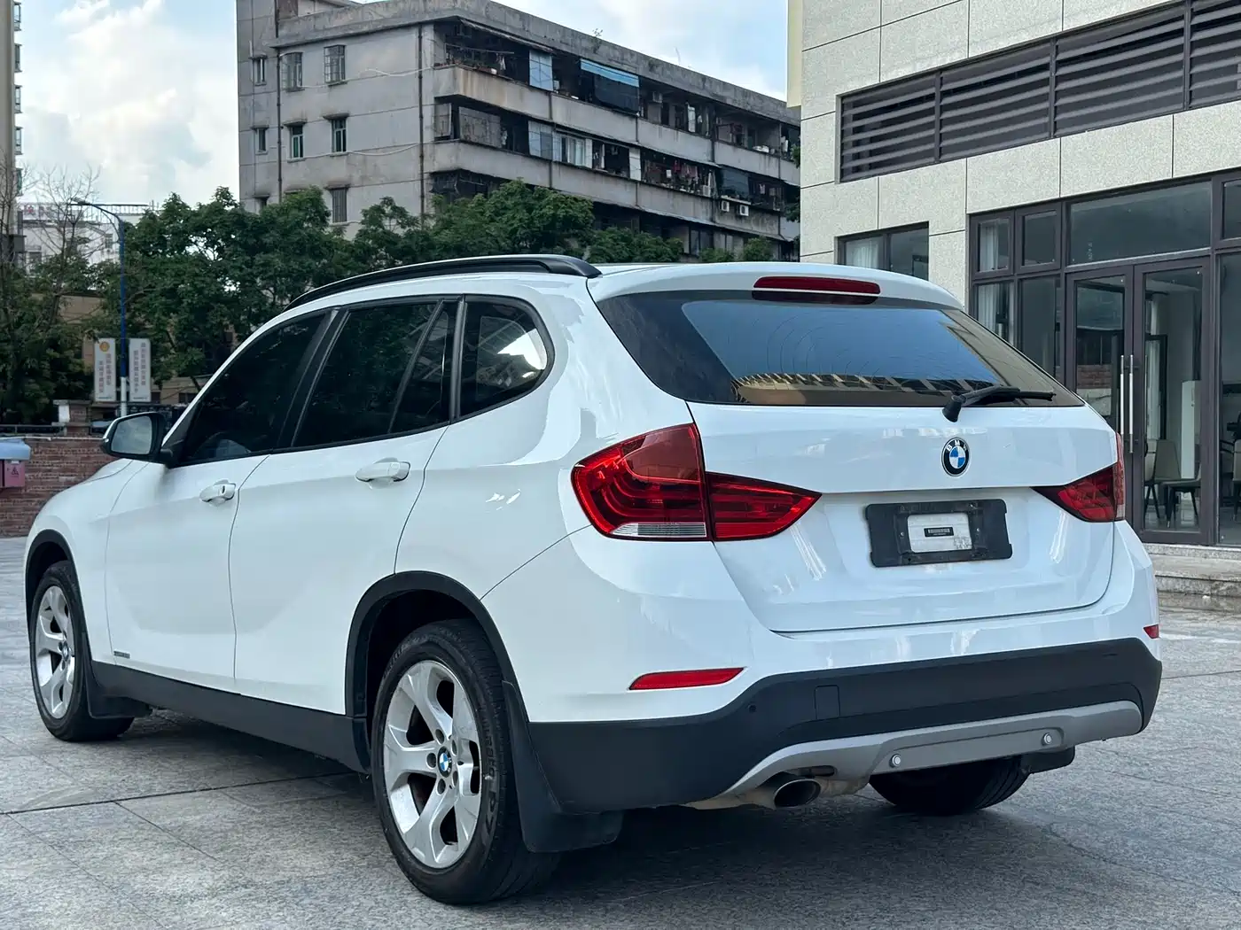 BMW X1 2013 sDrive18i Fashion фото 9