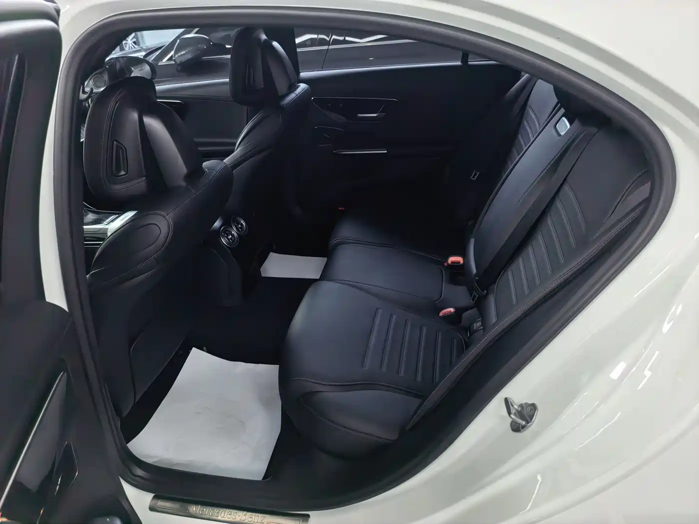Mercedes-Benz C-Class 2022 C 200 L Sport Version фото 8