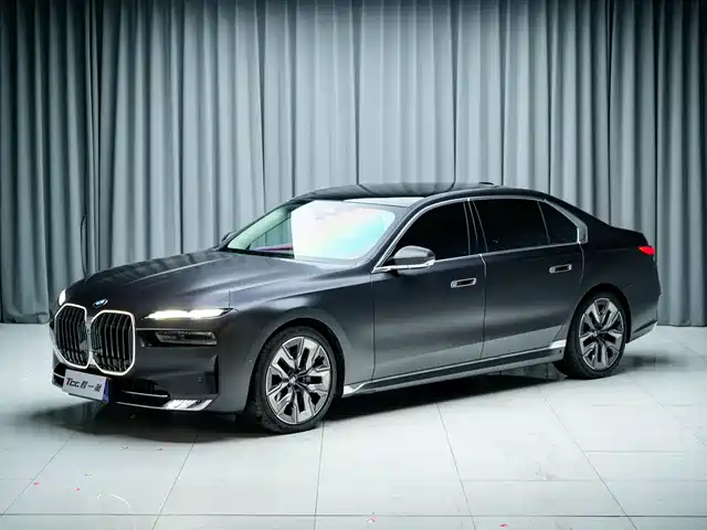 BMW 7 740Li, Лидер, Люкс-пакет