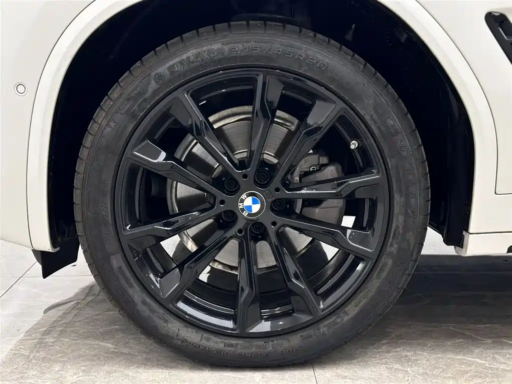 BMW X3 2022 Facelift xDrive30i Leading M Shadow Edition фото 20