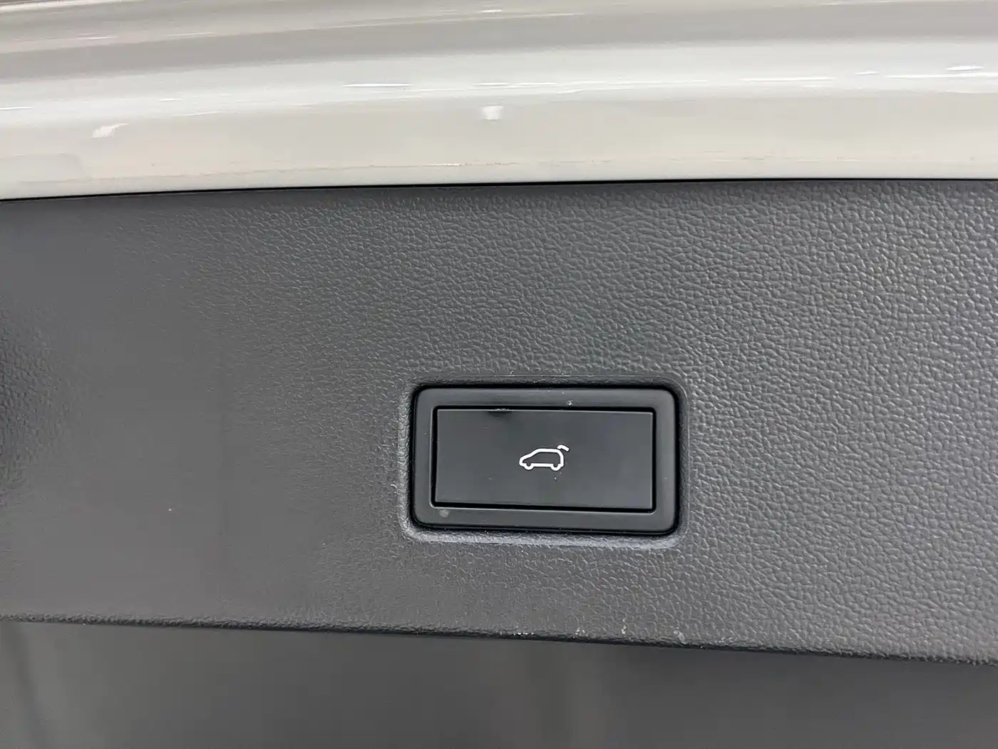 VOLKSWAGEN T ROC EXPLORING SONGS