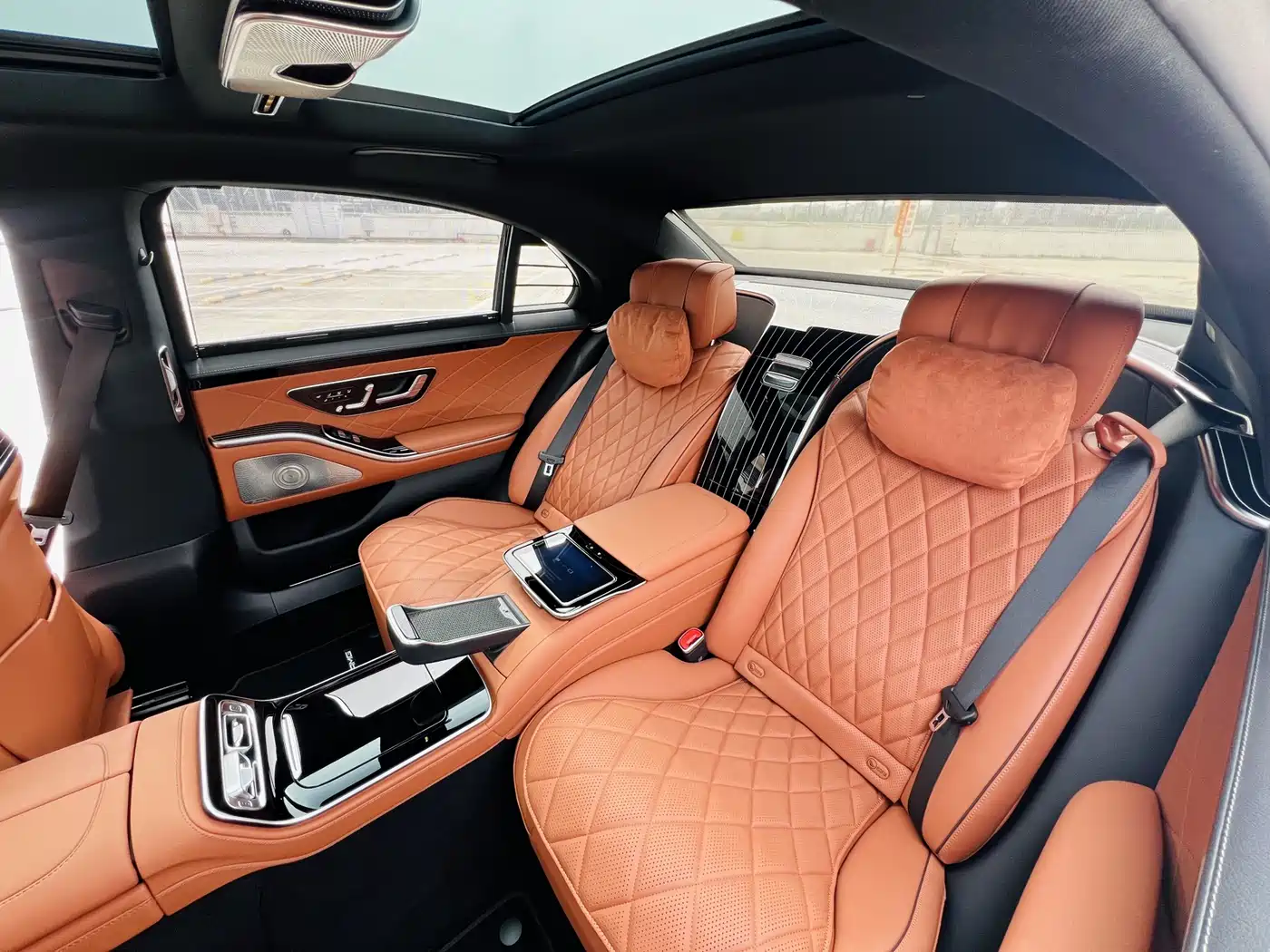 Mercedes-Benz S-Class 2023 Model S 500 L 4MATIC фото 9