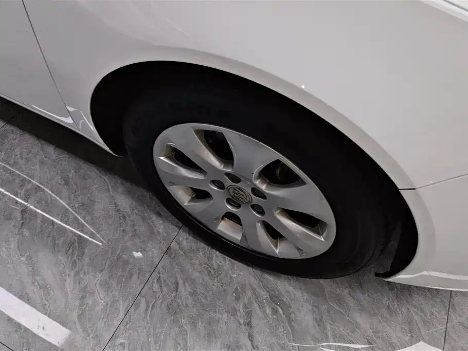 Buick Regal 2015 1.6T Elite Tech Edition фото 6